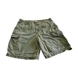 Izod men’s shorts Size 38